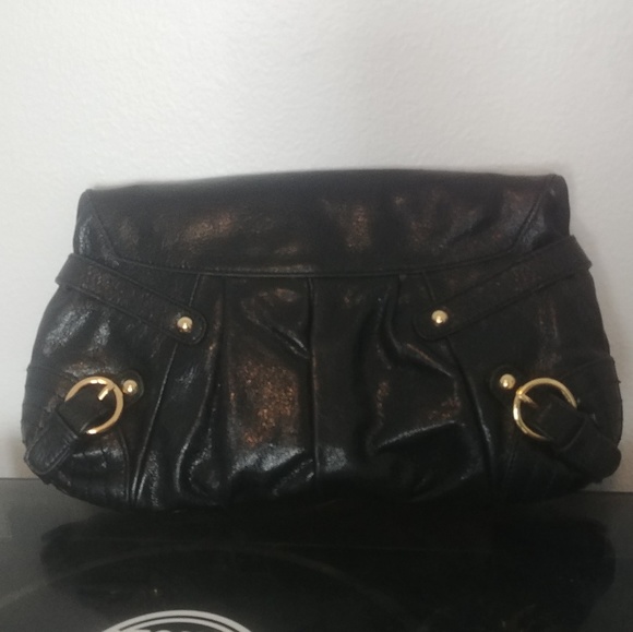 ✴️ NWOT Hype Leather Buckle Clutch Black/Gold - Picture 2 of 5